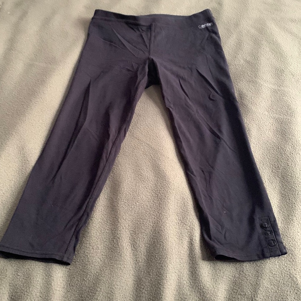 Calvin Klein Performance Quick Dry capri leggings. Size small. - Picture 1 of 6